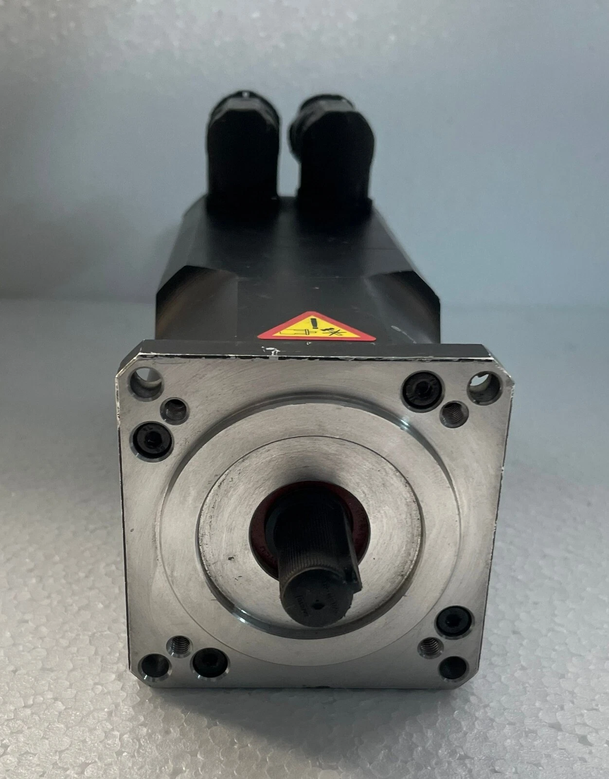 BECKHOFF AM237M-0020 ac Servo Motor